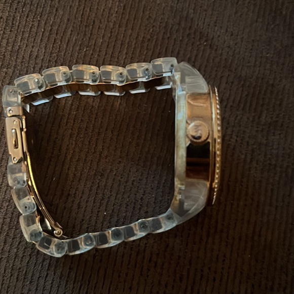 Michael Kors rose gold watch - Picture 4 of 6